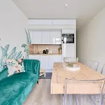 Scarlette House - N180